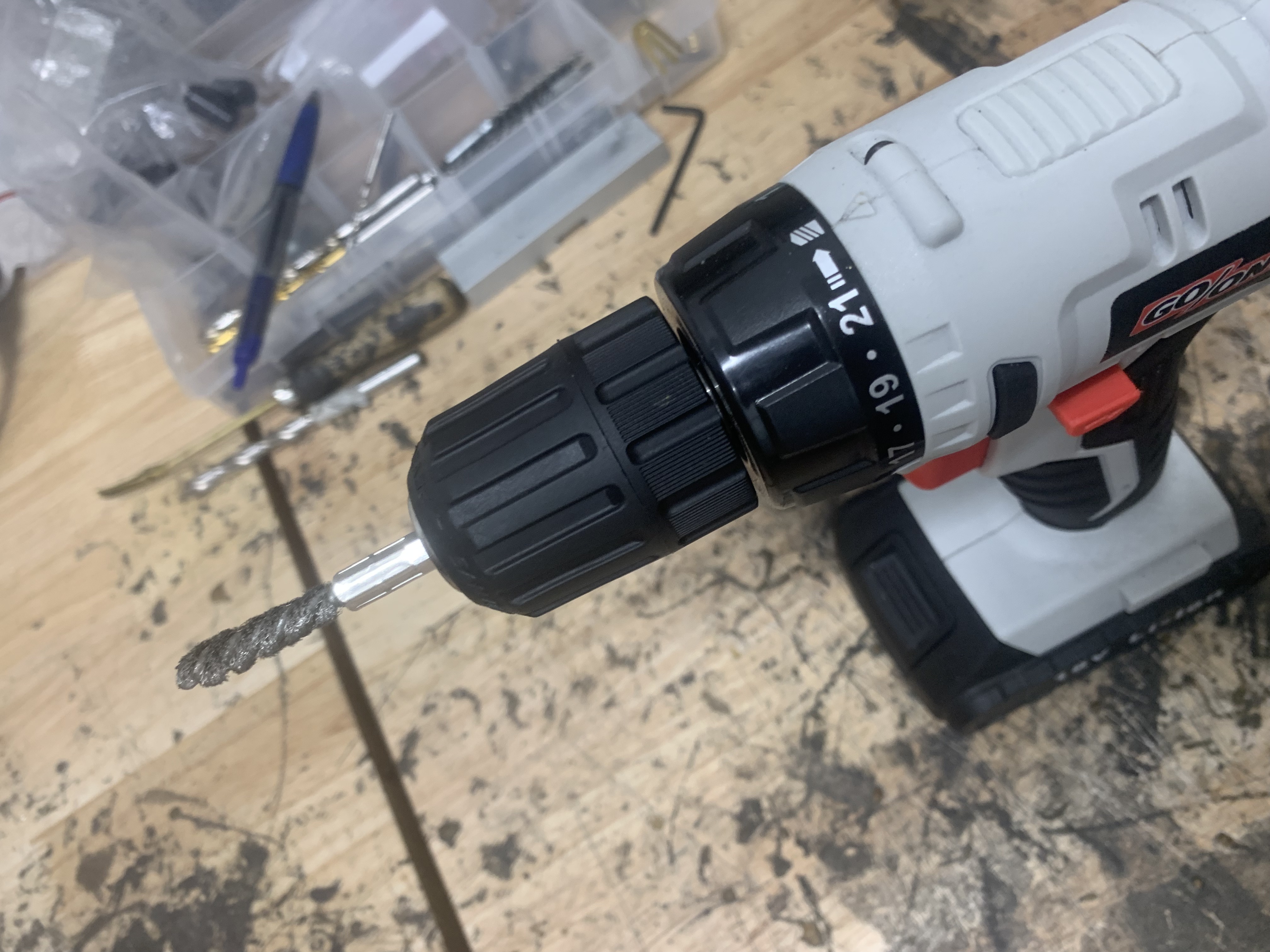 atelier_nettoyeuse-fibre-acier